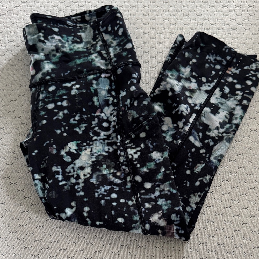 lululemon athletica Black and White Patterned Leggings